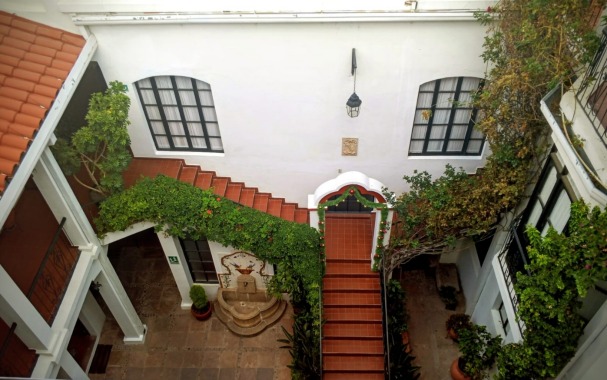 Ceremonia y Tradición: La Esencia de las Fiestas de Fin de Año en Sucre